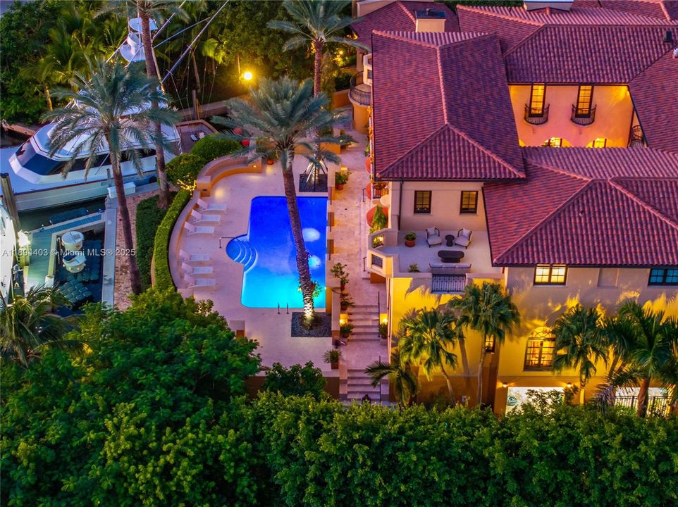 For Sale: $45,000,000 (6 beds, 8 baths, 13392 Square Feet)