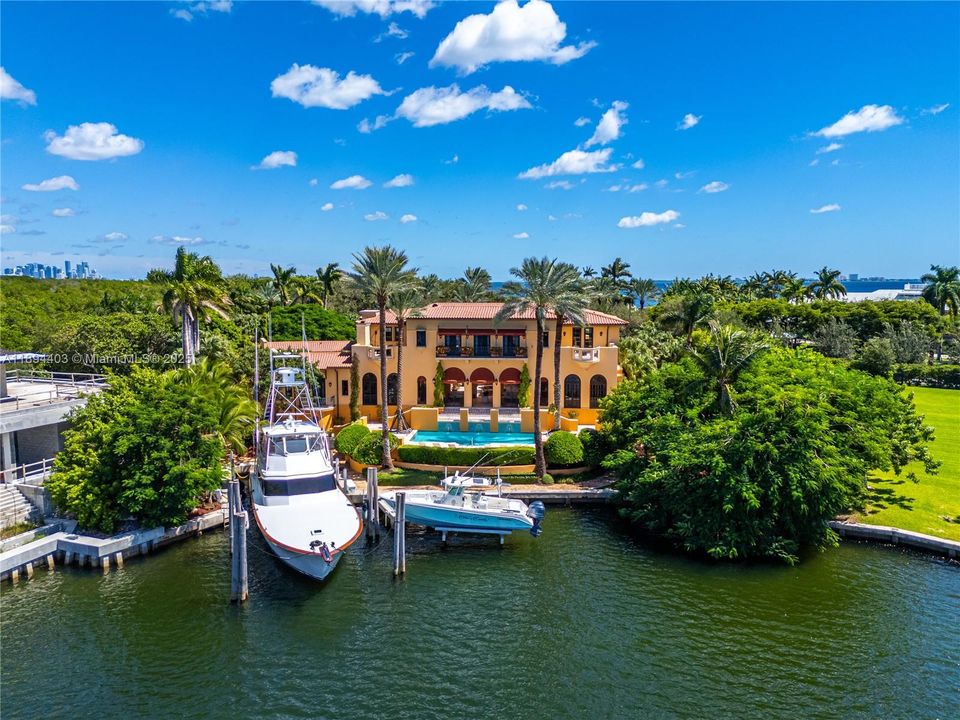 For Sale: $45,000,000 (6 beds, 8 baths, 13392 Square Feet)