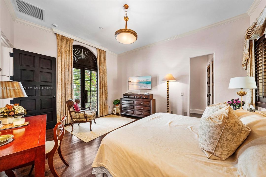 For Sale: $45,000,000 (6 beds, 8 baths, 13392 Square Feet)