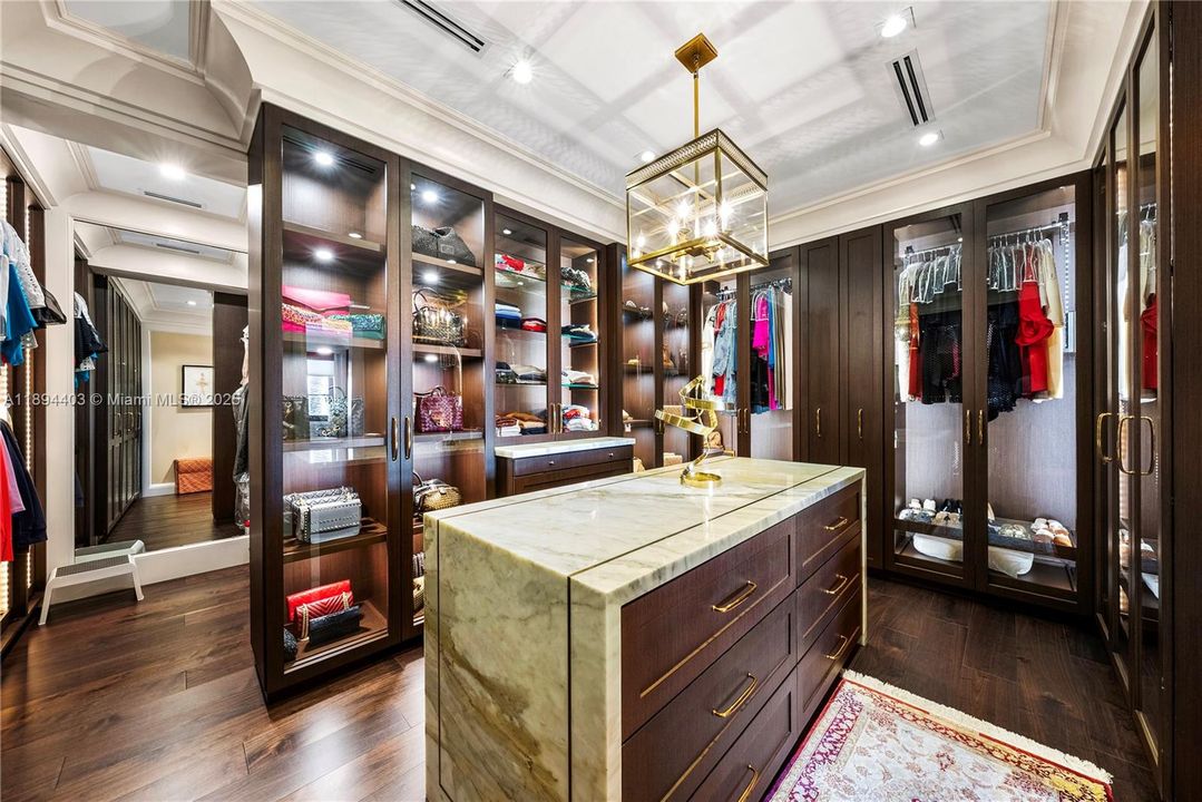 For Sale: $45,000,000 (6 beds, 8 baths, 13392 Square Feet)