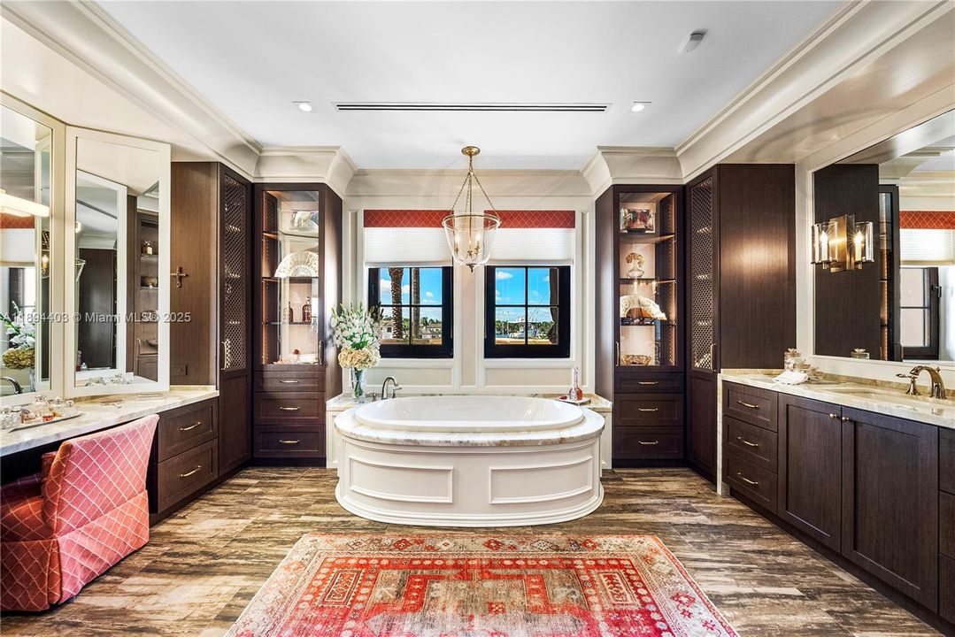 For Sale: $45,000,000 (6 beds, 8 baths, 13392 Square Feet)