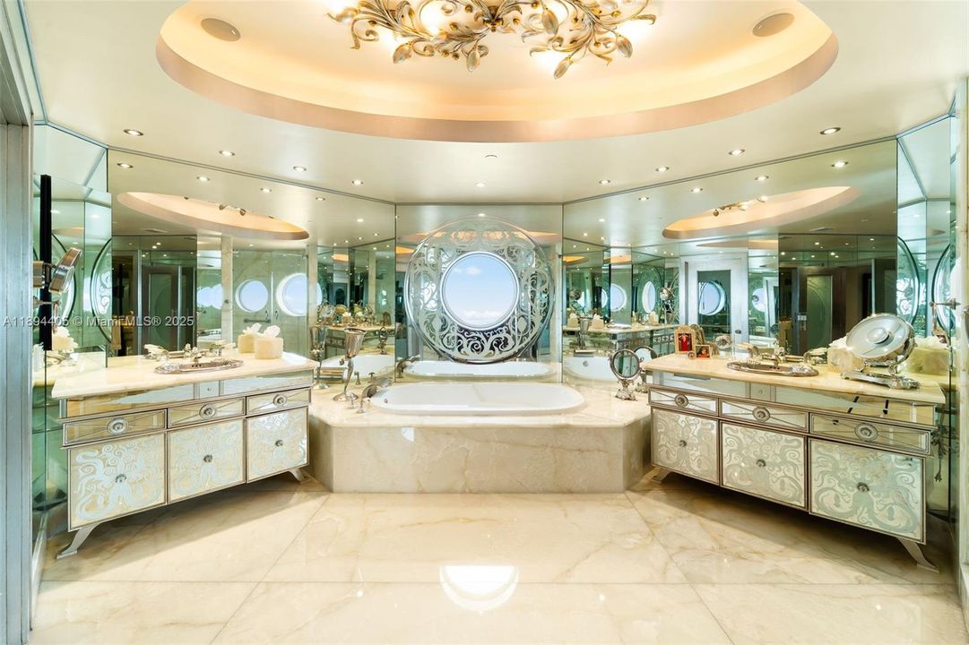 For Sale: $5,500,000 (6 beds, 7 baths, 7700 Square Feet)