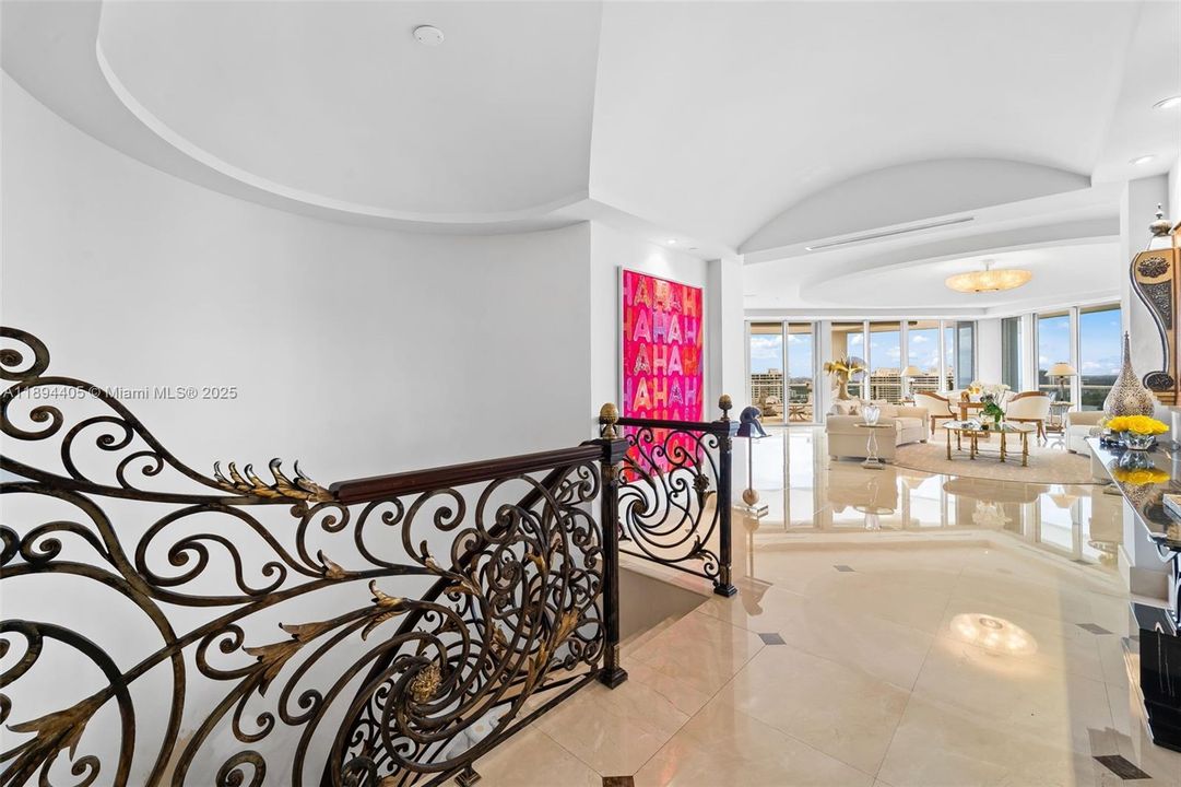 For Sale: $5,500,000 (6 beds, 7 baths, 7700 Square Feet)