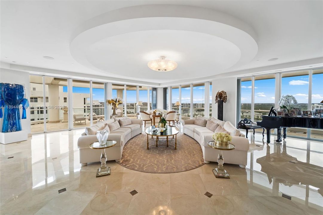 For Sale: $5,500,000 (6 beds, 7 baths, 7700 Square Feet)