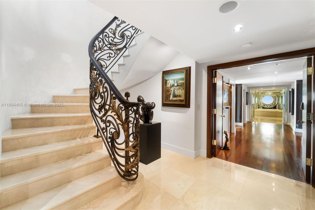 For Sale: $5,500,000 (6 beds, 7 baths, 7700 Square Feet)