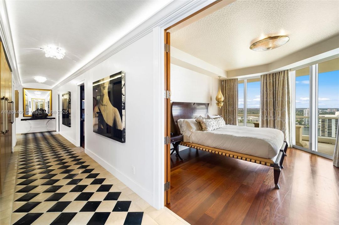 For Sale: $5,500,000 (6 beds, 7 baths, 7700 Square Feet)