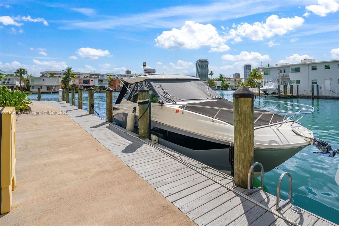 En Venta: $2,260,000 (4 camas, 4 baños, 2456 Pies cuadrados)