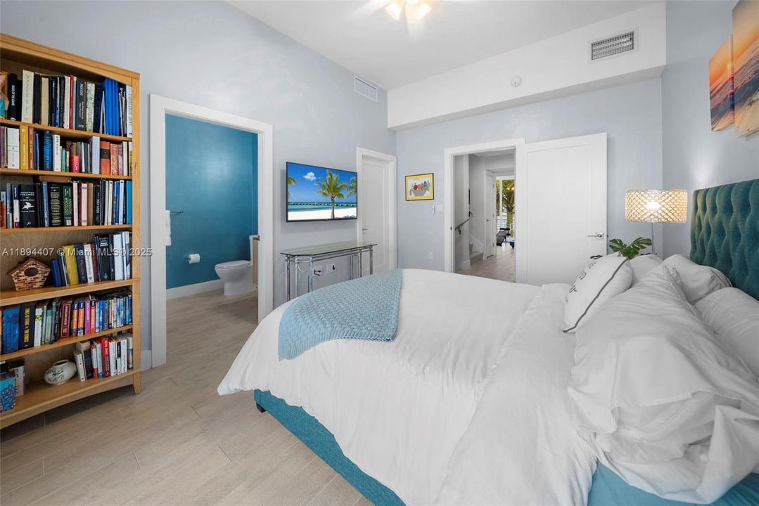 En Venta: $2,260,000 (4 camas, 4 baños, 2456 Pies cuadrados)