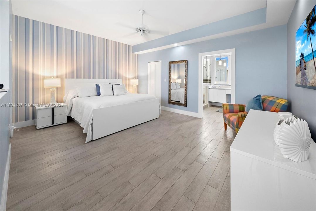 En Venta: $2,260,000 (4 camas, 4 baños, 2456 Pies cuadrados)