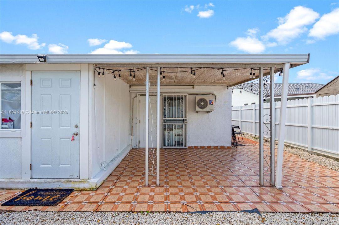 待售: $899,900 (0 贝兹, 0 浴室, 1316 平方英尺)