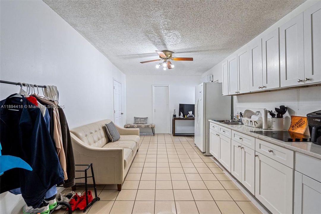 待售: $899,900 (0 贝兹, 0 浴室, 1316 平方英尺)