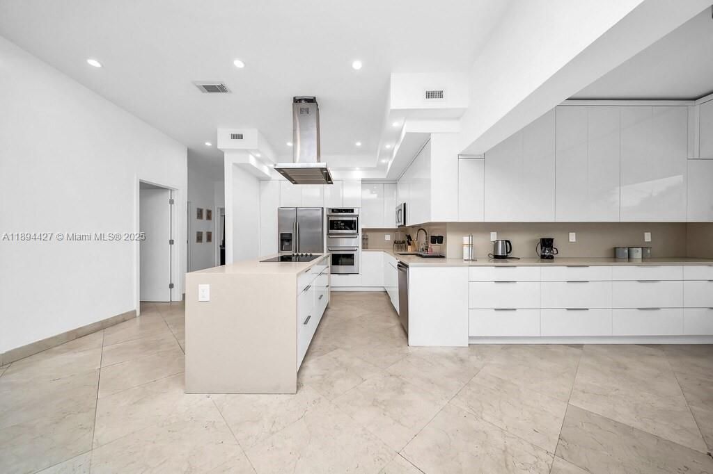 For Sale: $1,349,999 (5 beds, 3 baths, 2602 Square Feet)