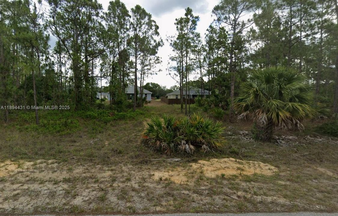 Недавно продано: $21,450 (0.25 acres)