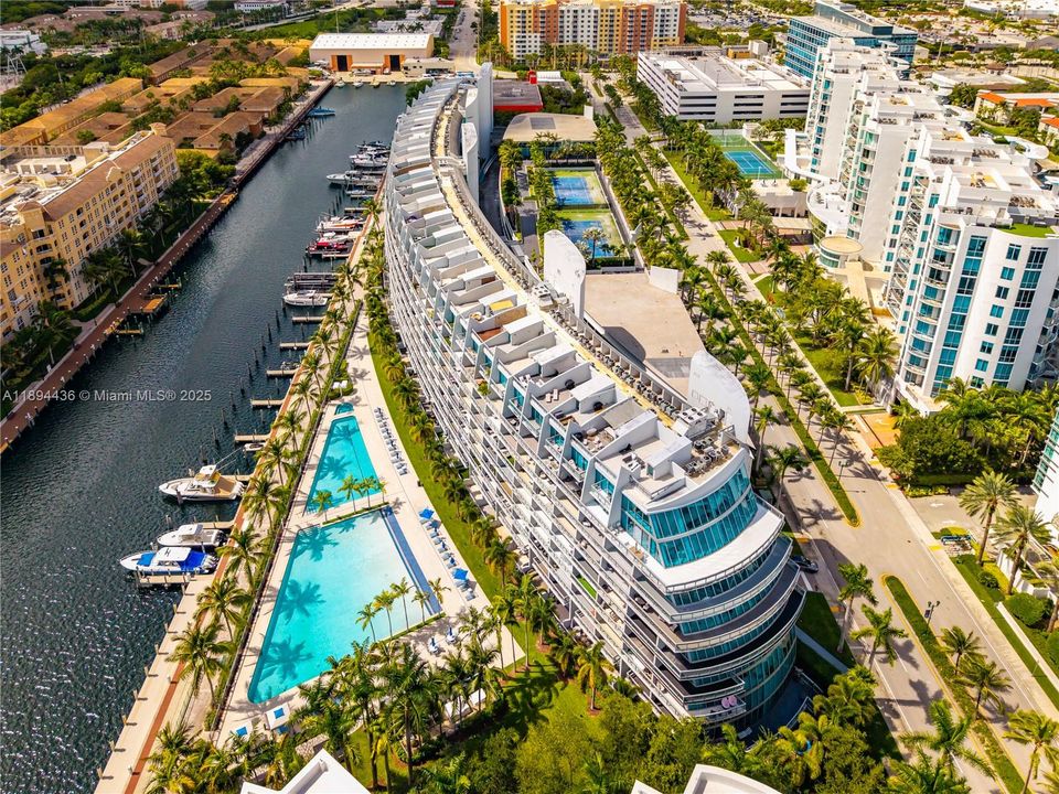 For Sale: $349,000 (0 beds, 1 baths, 795 Square Feet)