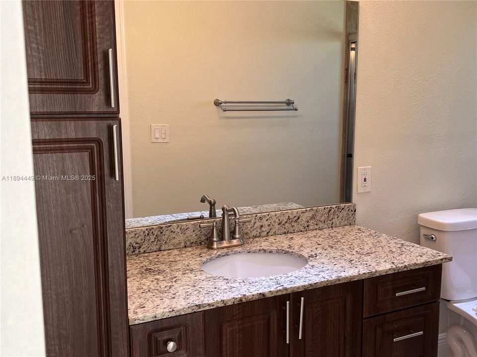 Active With Contract: $3,150 (3 beds, 2 baths, 1608 Square Feet)