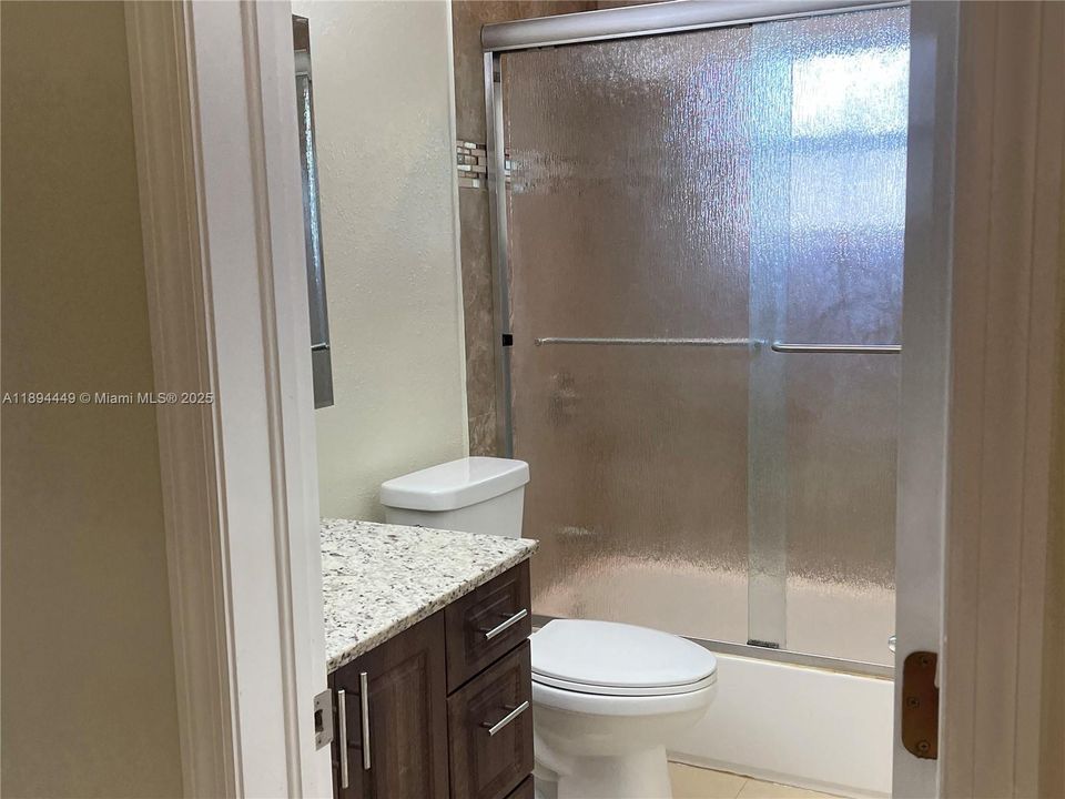 Active With Contract: $3,150 (3 beds, 2 baths, 1608 Square Feet)