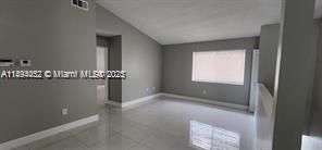 Active With Contract: $2,250 (2 beds, 2 baths, 800 Square Feet)
