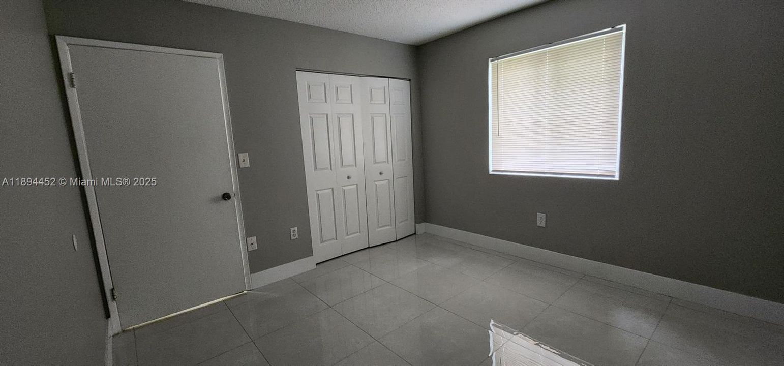 Active With Contract: $2,250 (2 beds, 2 baths, 800 Square Feet)