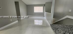 Active With Contract: $2,250 (2 beds, 2 baths, 800 Square Feet)