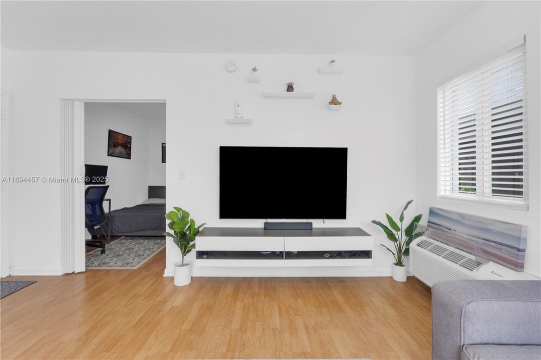 En Venta: $209,000 (1 camas, 1 baños, 400 Pies cuadrados)