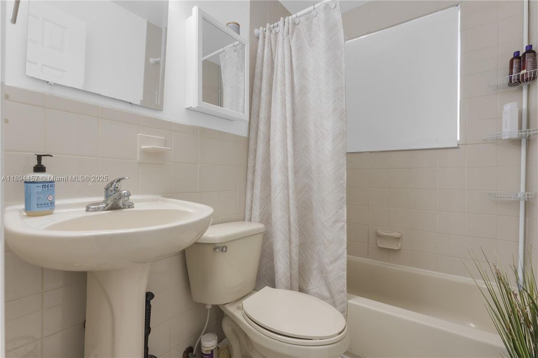 En Venta: $209,000 (1 camas, 1 baños, 400 Pies cuadrados)