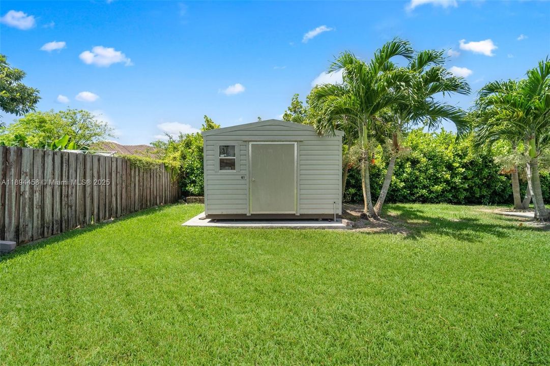 Active With Contract: $765,000 (4 beds, 2 baths, 1942 Square Feet)