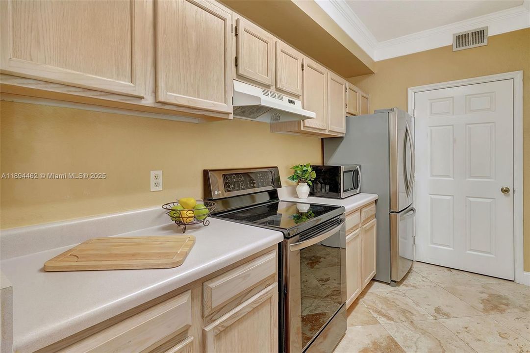 Recently Sold: $169,000 (2 beds, 2 baths, 1107 Square Feet)