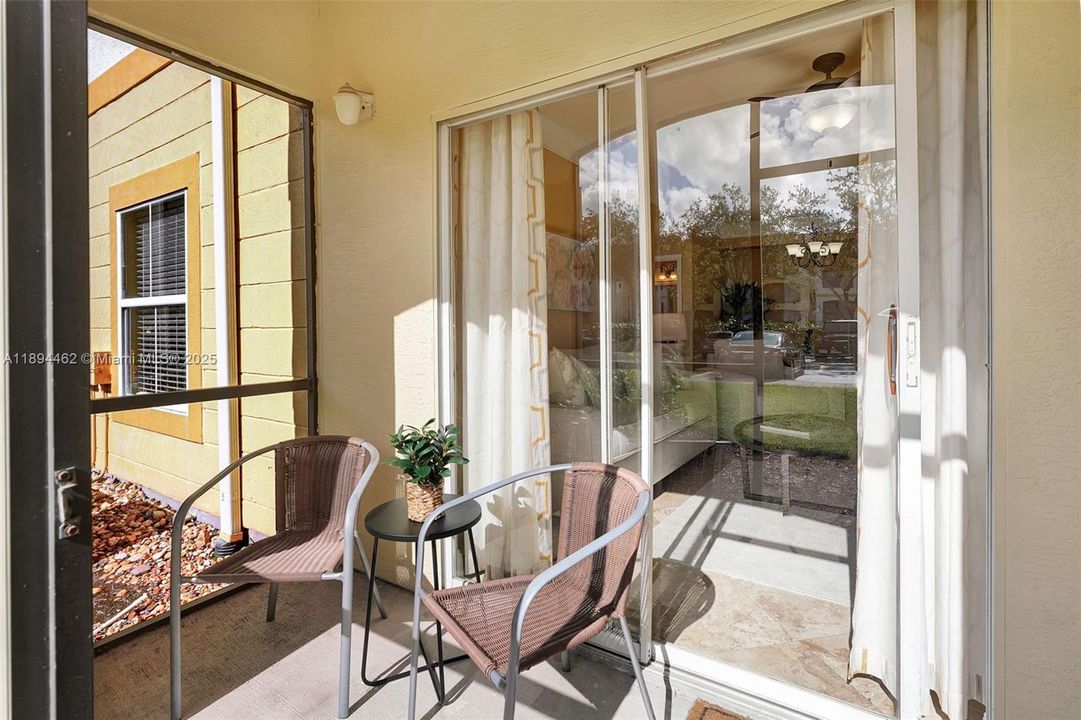 Recently Sold: $169,000 (2 beds, 2 baths, 1107 Square Feet)