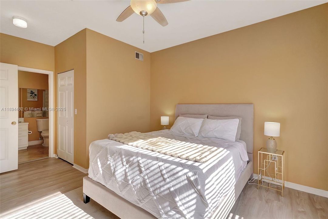 Recently Sold: $169,000 (2 beds, 2 baths, 1107 Square Feet)