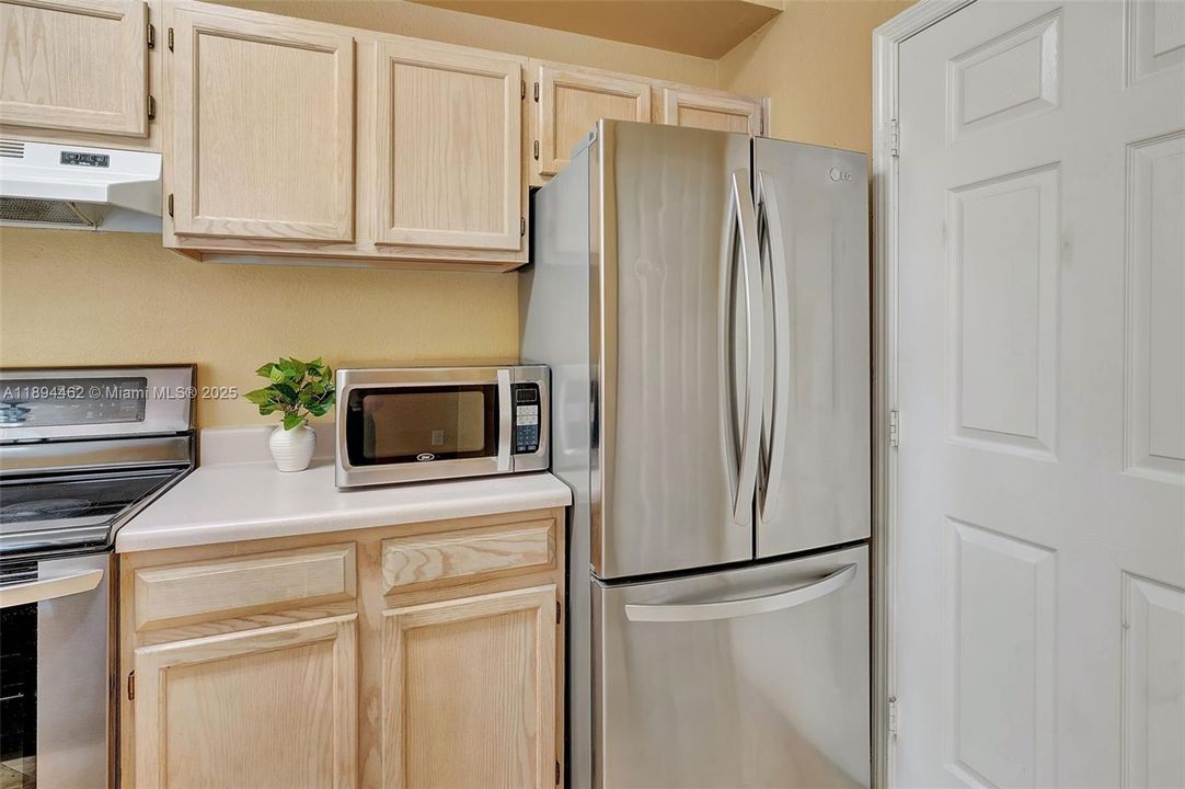 Recently Sold: $169,000 (2 beds, 2 baths, 1107 Square Feet)