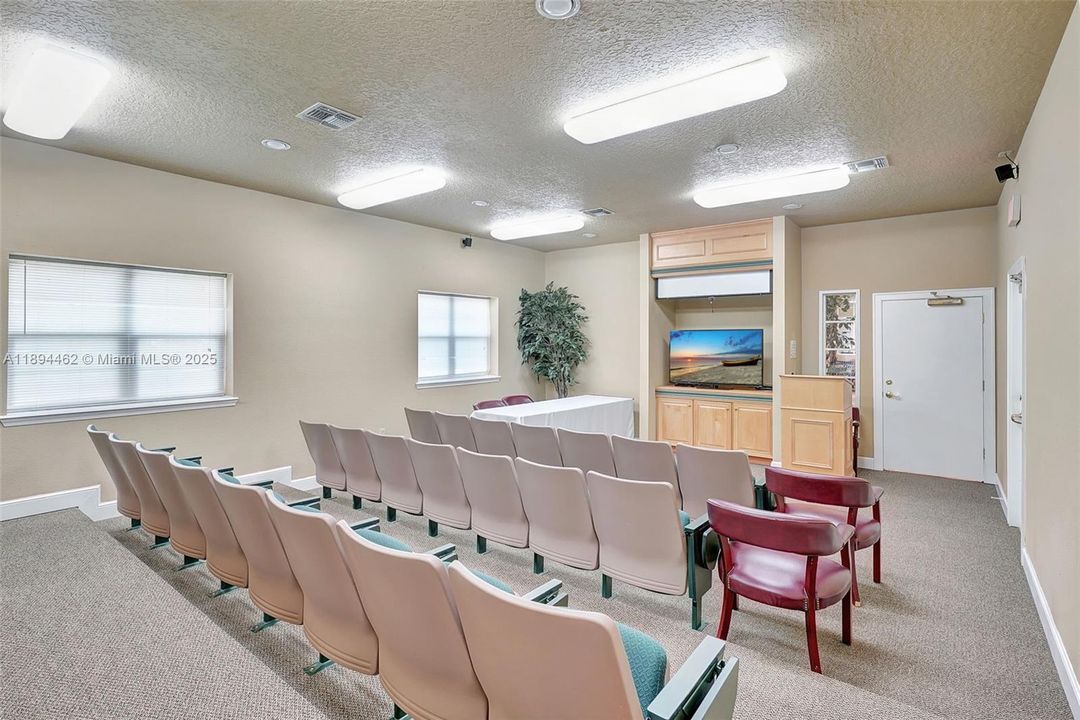 Recently Sold: $169,000 (2 beds, 2 baths, 1107 Square Feet)