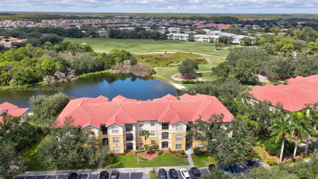 Recently Sold: $169,000 (2 beds, 2 baths, 1107 Square Feet)