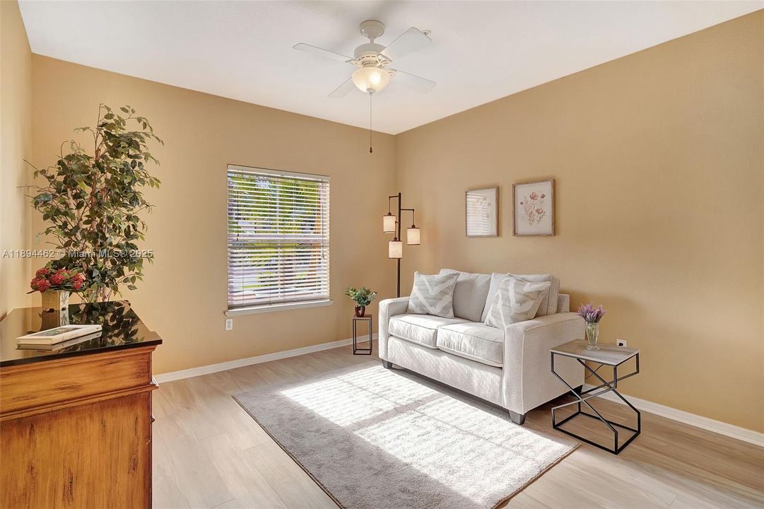 Recently Sold: $169,000 (2 beds, 2 baths, 1107 Square Feet)