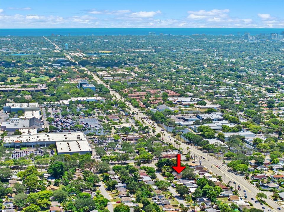 Active With Contract: $469,500 (3 beds, 2 baths, 1305 Square Feet)