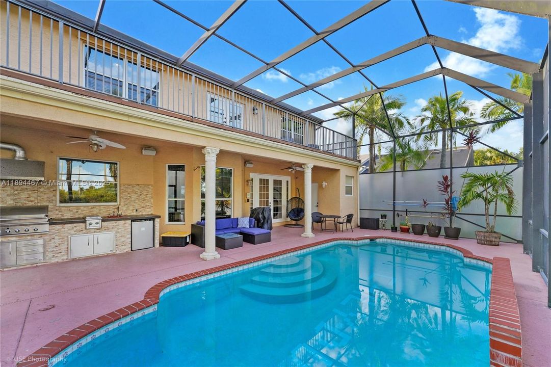 На продажу: $1,100,000 (4 спален, 3 ванн, 3407 Квадратных фут)