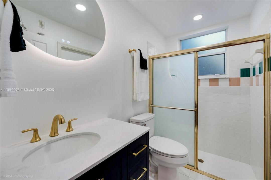 На продажу: $1,100,000 (4 спален, 3 ванн, 3407 Квадратных фут)