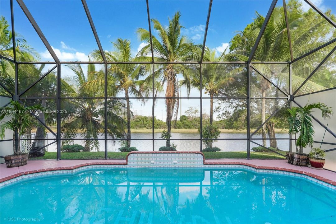 На продажу: $1,100,000 (4 спален, 3 ванн, 3407 Квадратных фут)