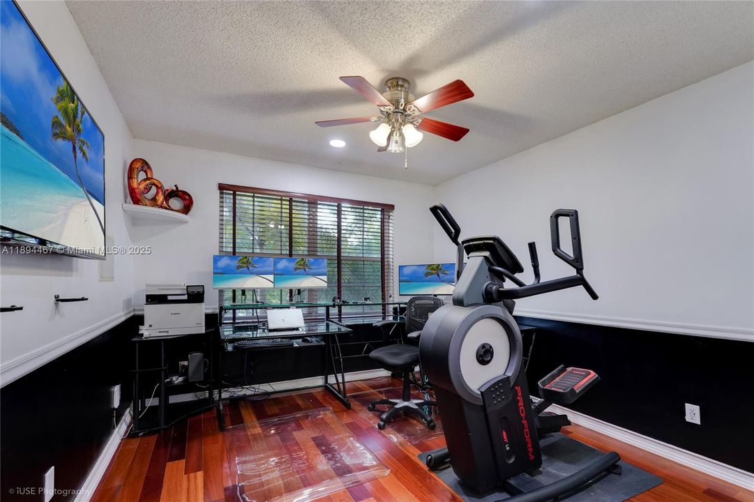 На продажу: $1,100,000 (4 спален, 3 ванн, 3407 Квадратных фут)