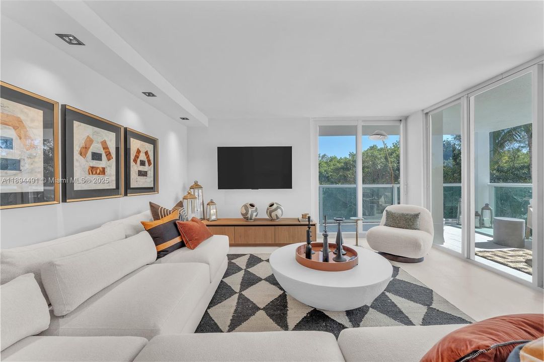 For Sale: $885,000 (2 beds, 2 baths, 1603 Square Feet)