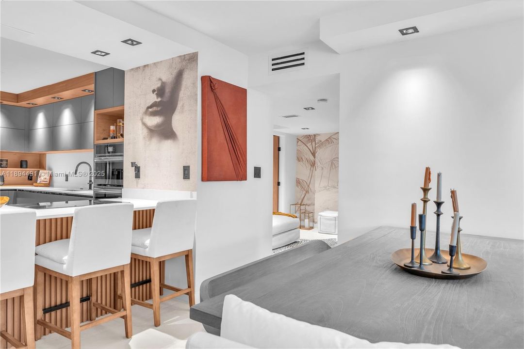 For Sale: $885,000 (2 beds, 2 baths, 1603 Square Feet)