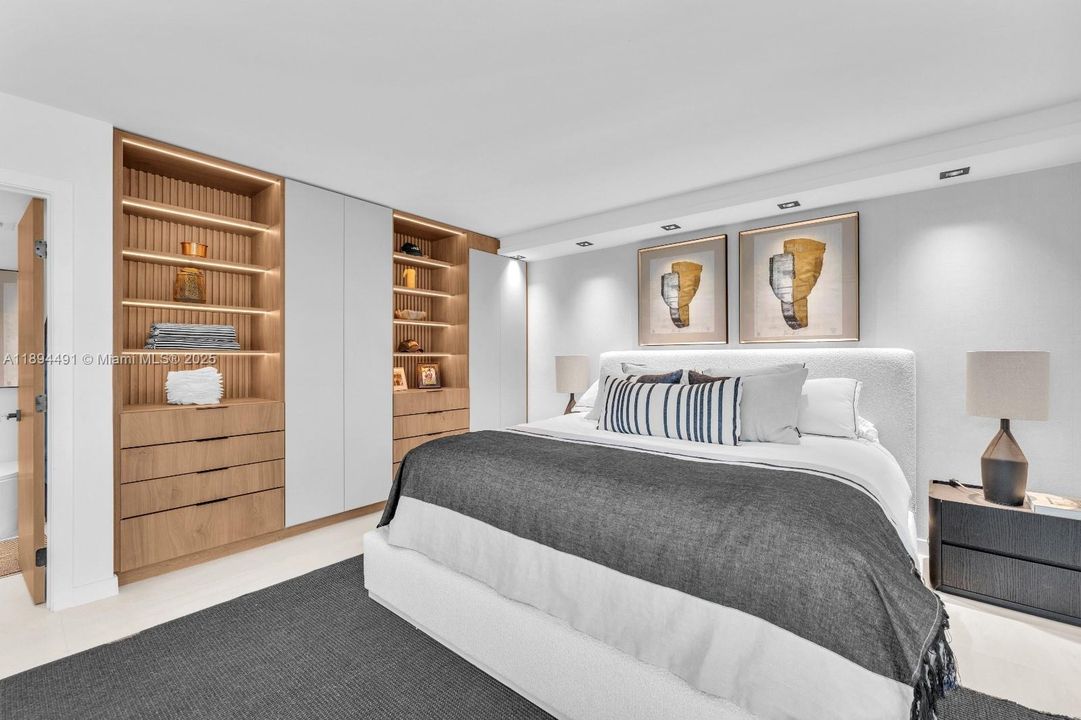 For Sale: $885,000 (2 beds, 2 baths, 1603 Square Feet)