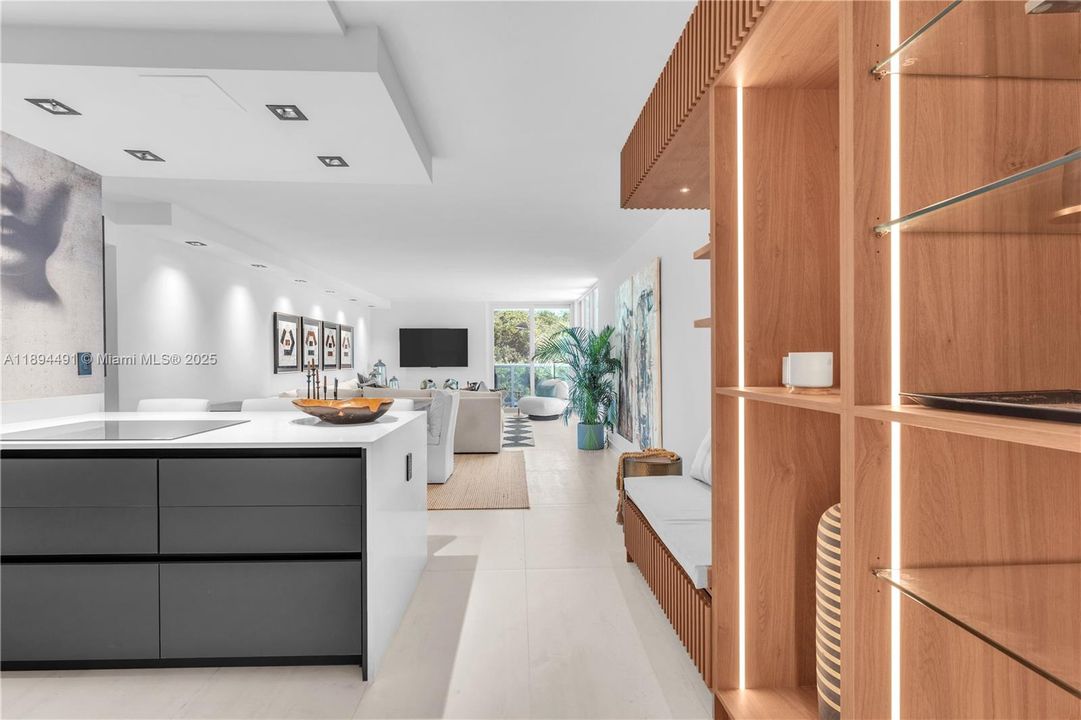 For Sale: $885,000 (2 beds, 2 baths, 1603 Square Feet)