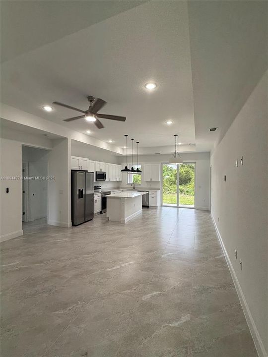 На продажу: $298,900 (3 спален, 2 ванн, 0 Квадратных фут)