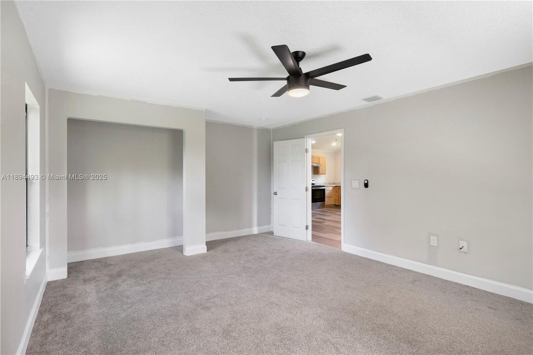 Vendido Recientemente: $290,000 (1 camas, 1 baños, 924 Pies cuadrados)