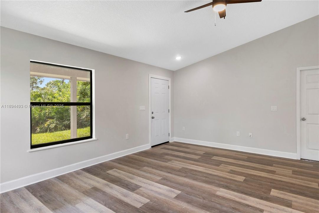 Vendido Recientemente: $290,000 (1 camas, 1 baños, 924 Pies cuadrados)