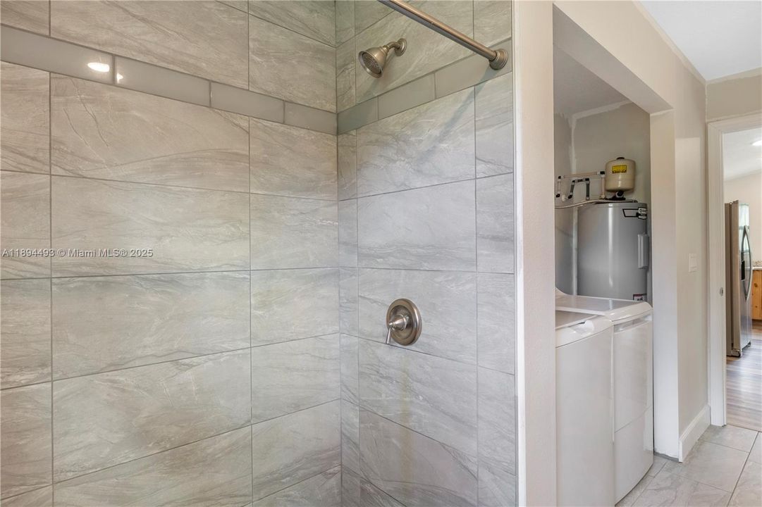 Vendido Recientemente: $290,000 (1 camas, 1 baños, 924 Pies cuadrados)