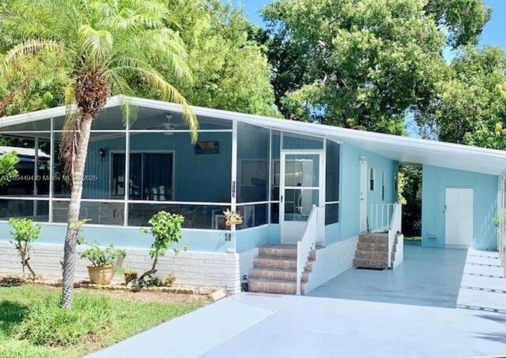 最近租的: $2,000 (2 贝兹, 2 浴室, 864 平方英尺)