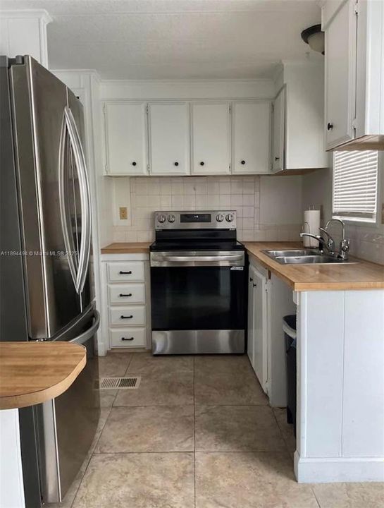 New Appliances in stainless steal.