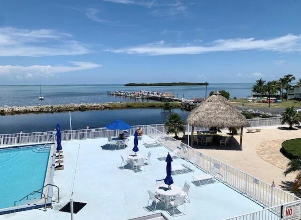 最近租的: $2,000 (2 贝兹, 2 浴室, 864 平方英尺)