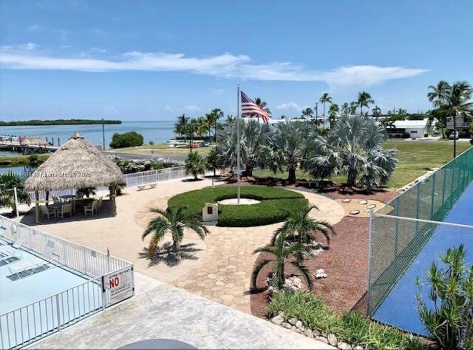 最近租的: $2,000 (2 贝兹, 2 浴室, 864 平方英尺)